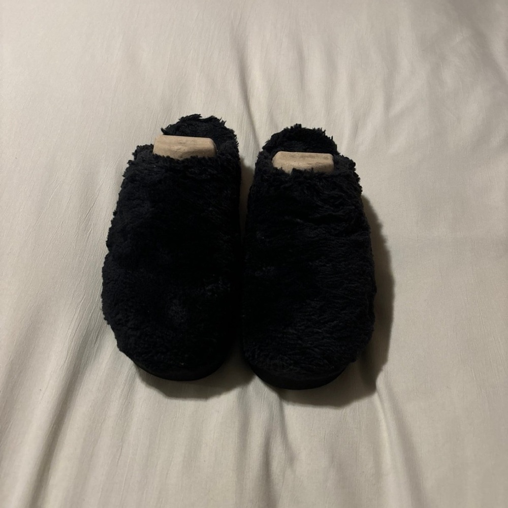 Ugg Platform - image 1